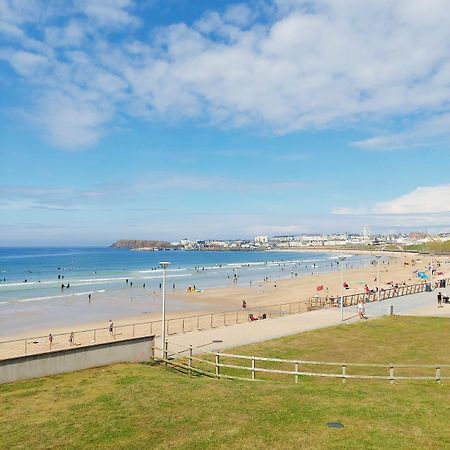 Luxurious Beach Front Apartment In Portrush Eksteriør billede