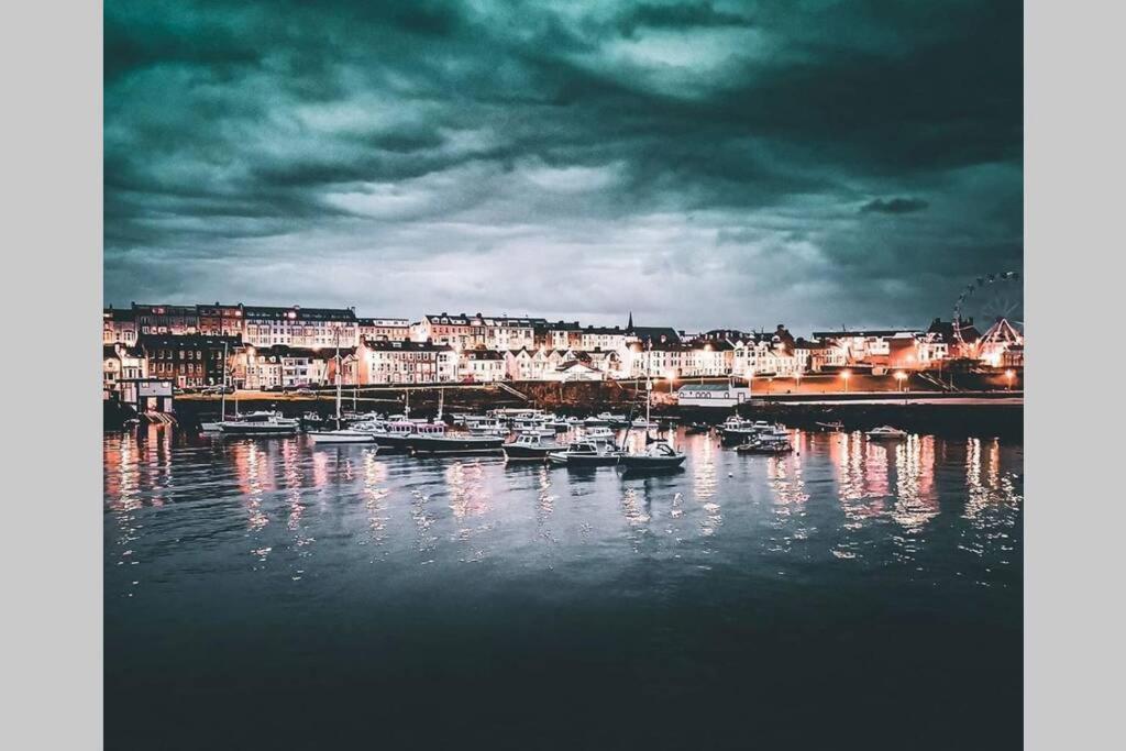 Luxurious Beach Front Apartment In Portrush Eksteriør billede