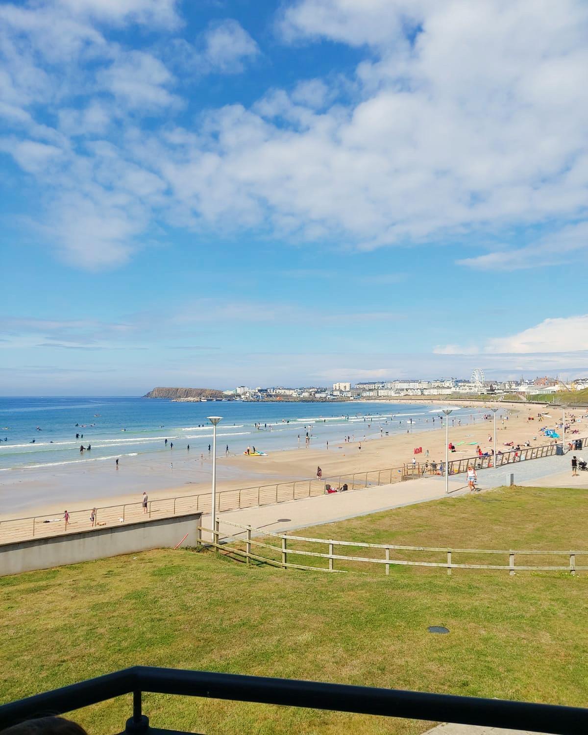 Luxurious Beach Front Apartment In Portrush Eksteriør billede
